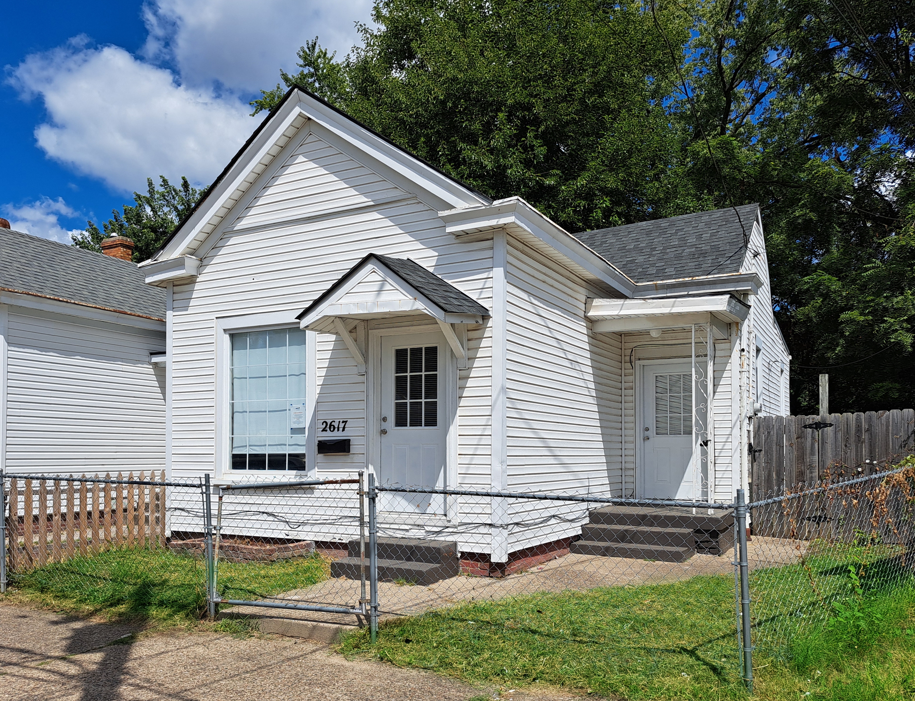 Property main image