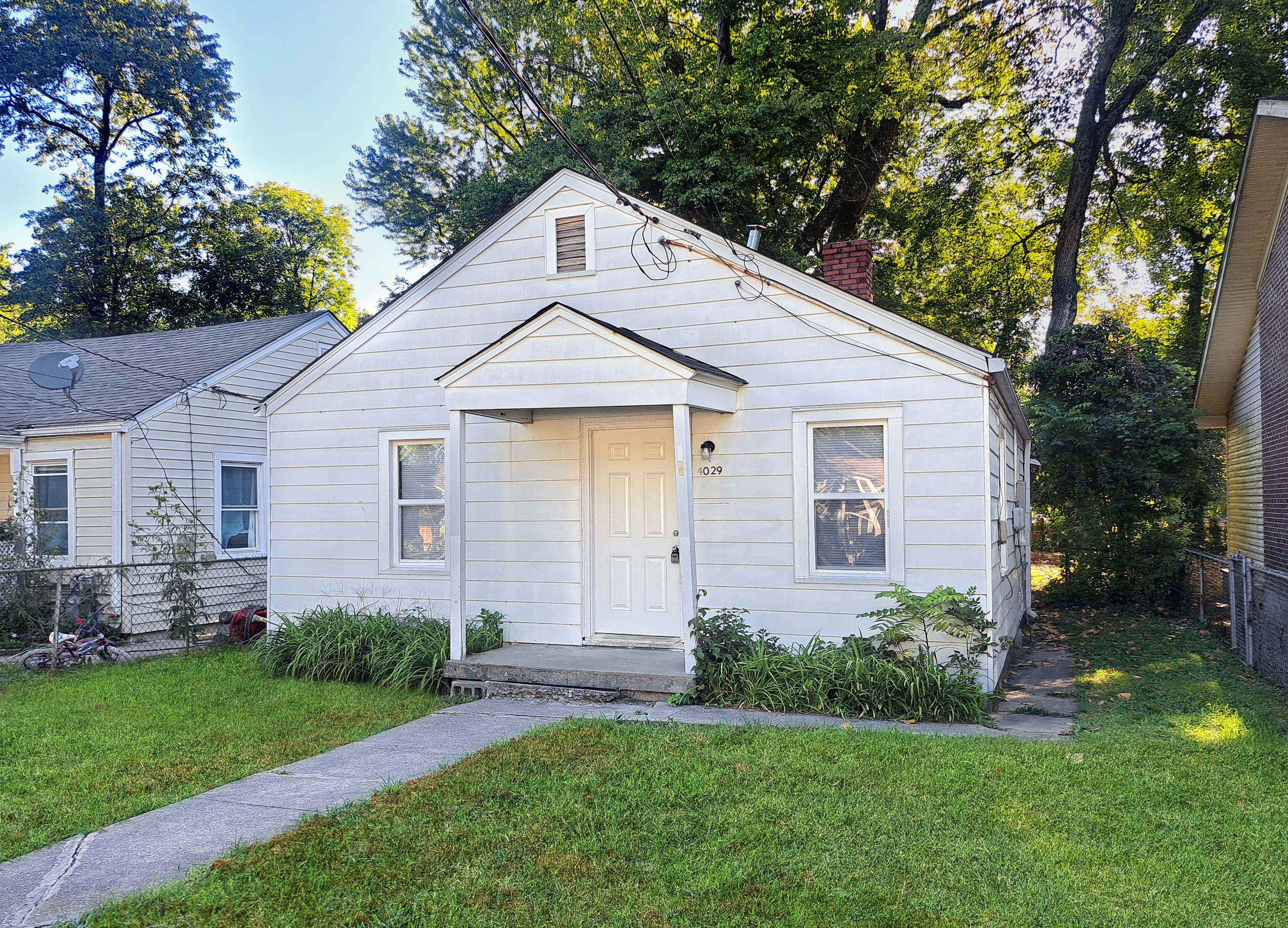 Property main image