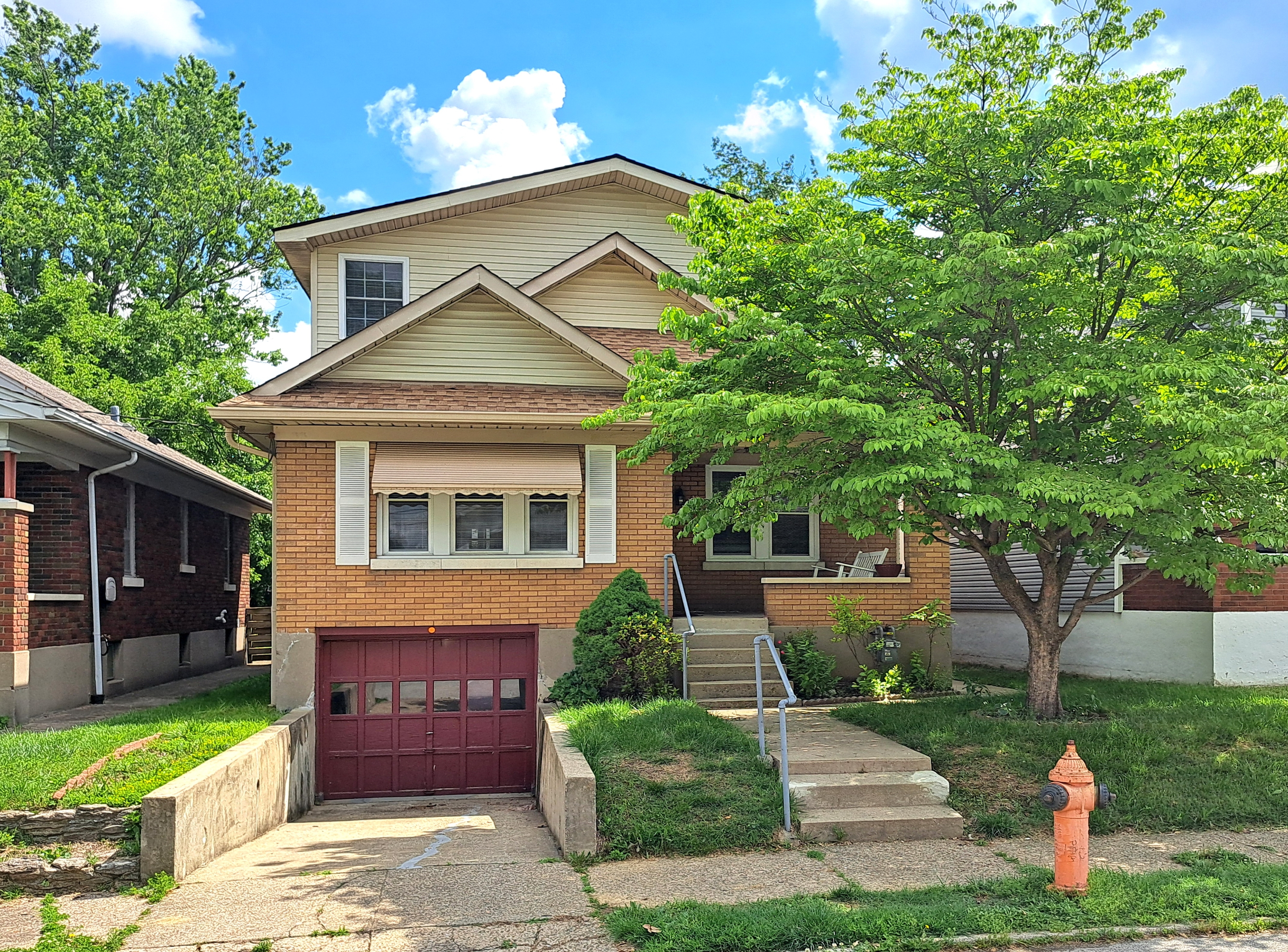 2347 Lansdowne Avenue