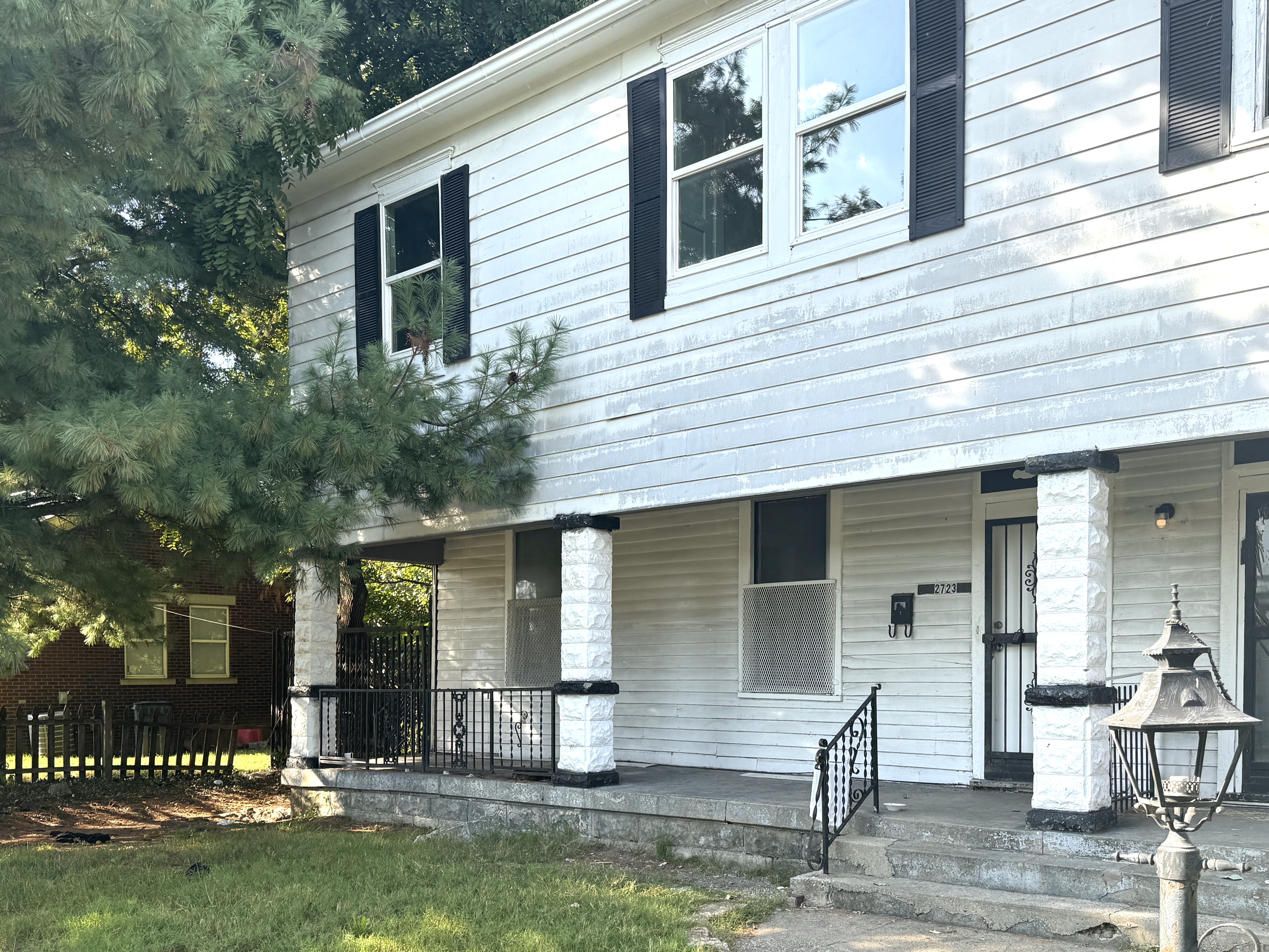 Property main image
