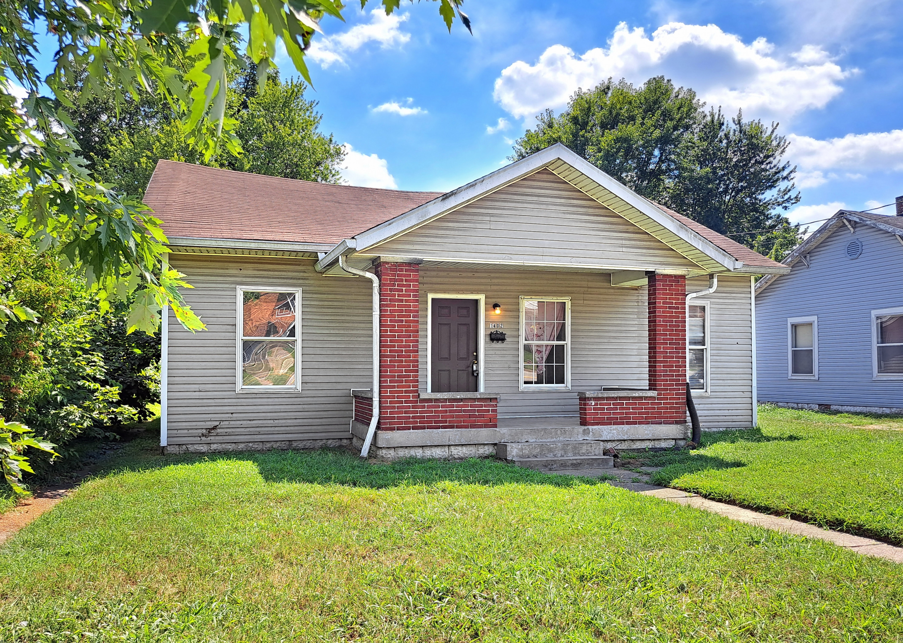 1402 Berry Boulevard