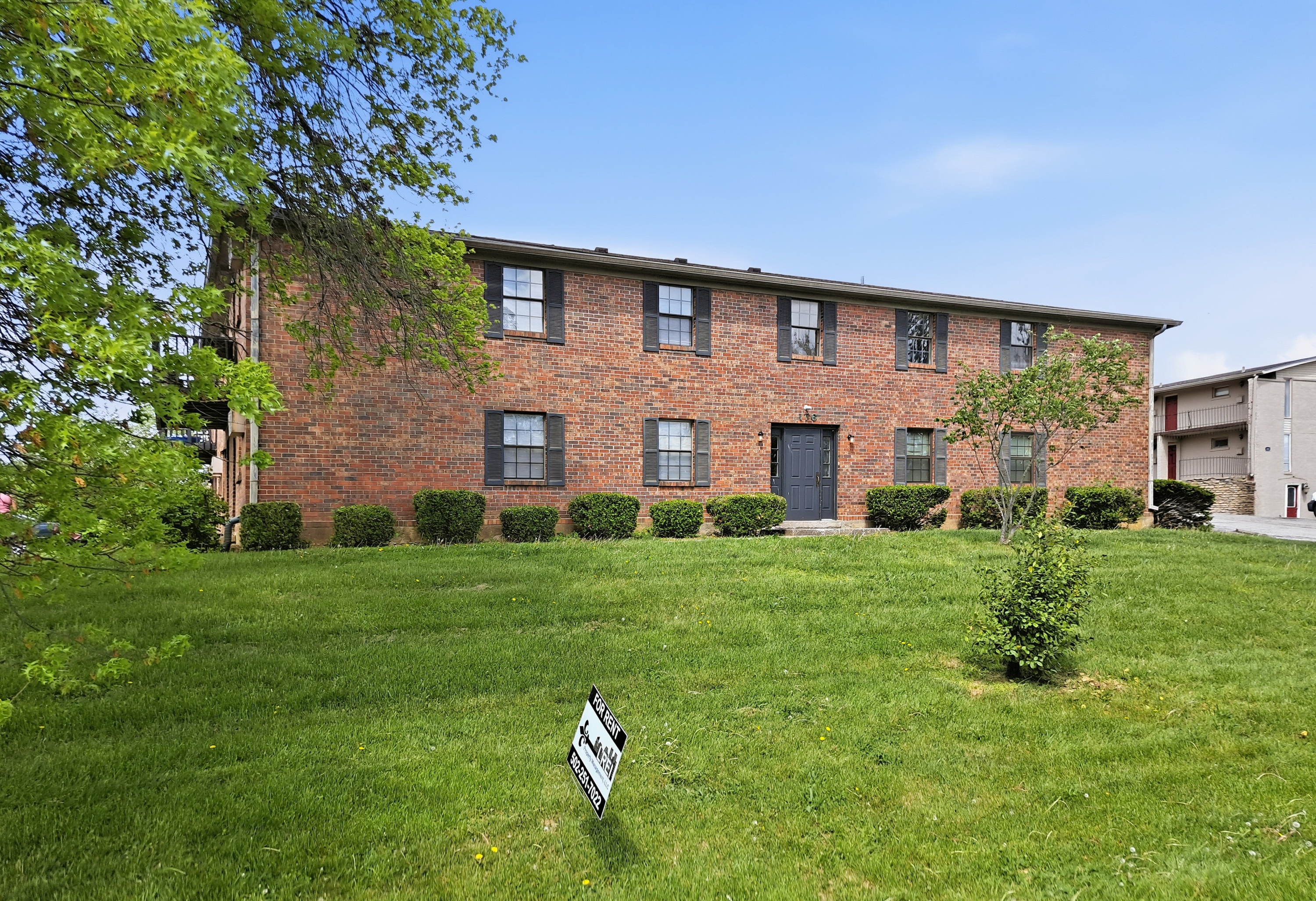 176 Thistlewood Ave - 16