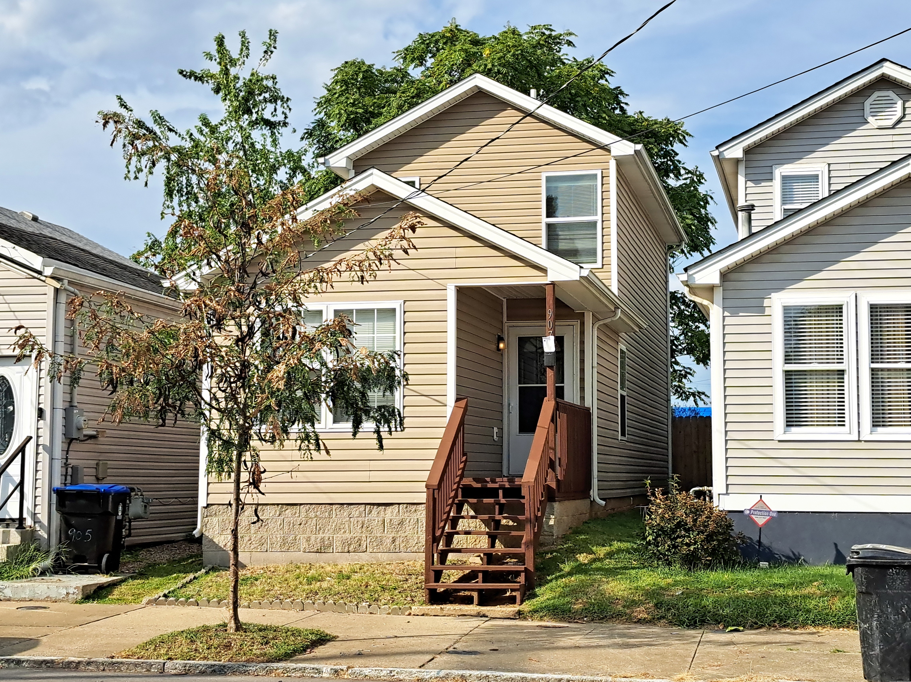 907 East Madison Street