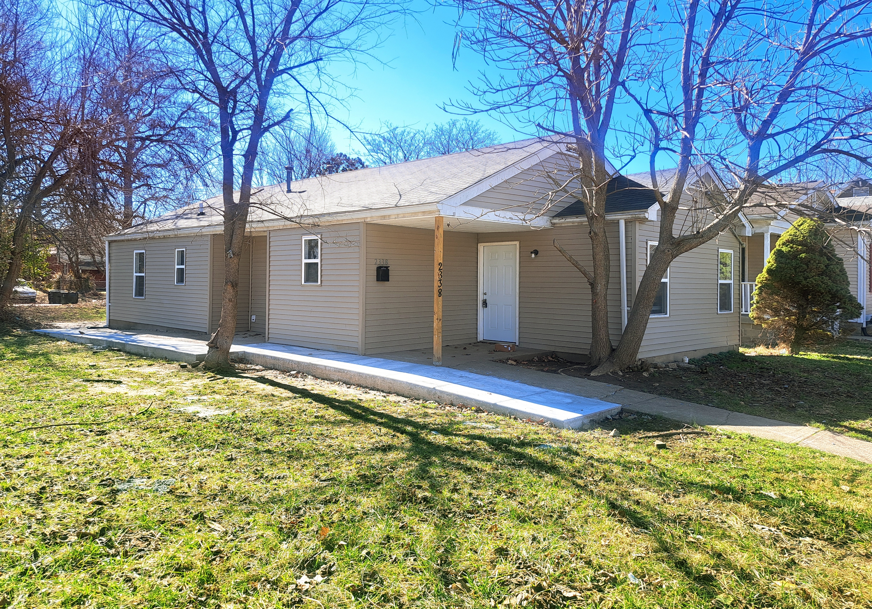 2338 West Madison Street