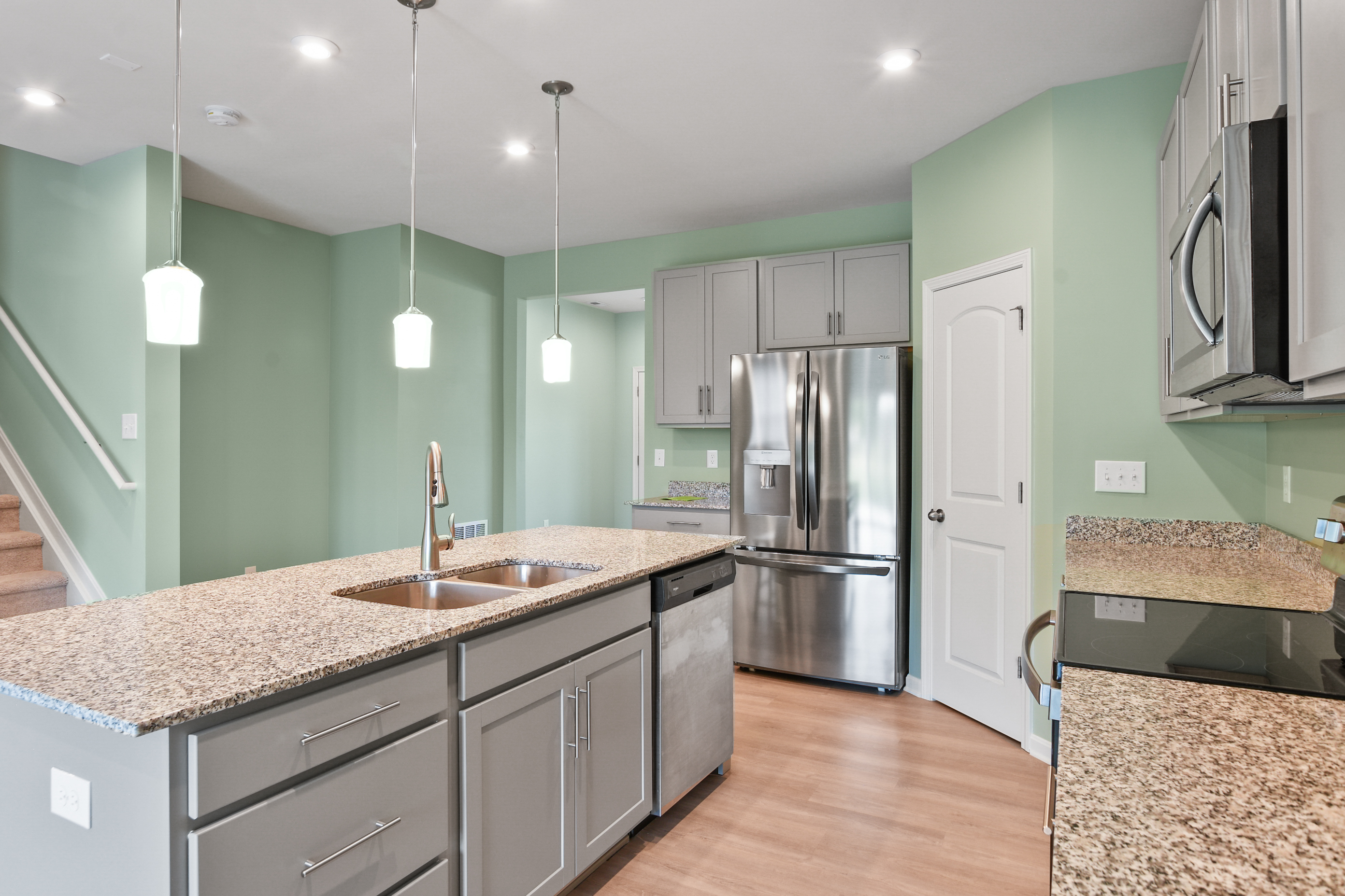 Property thumbnail image
