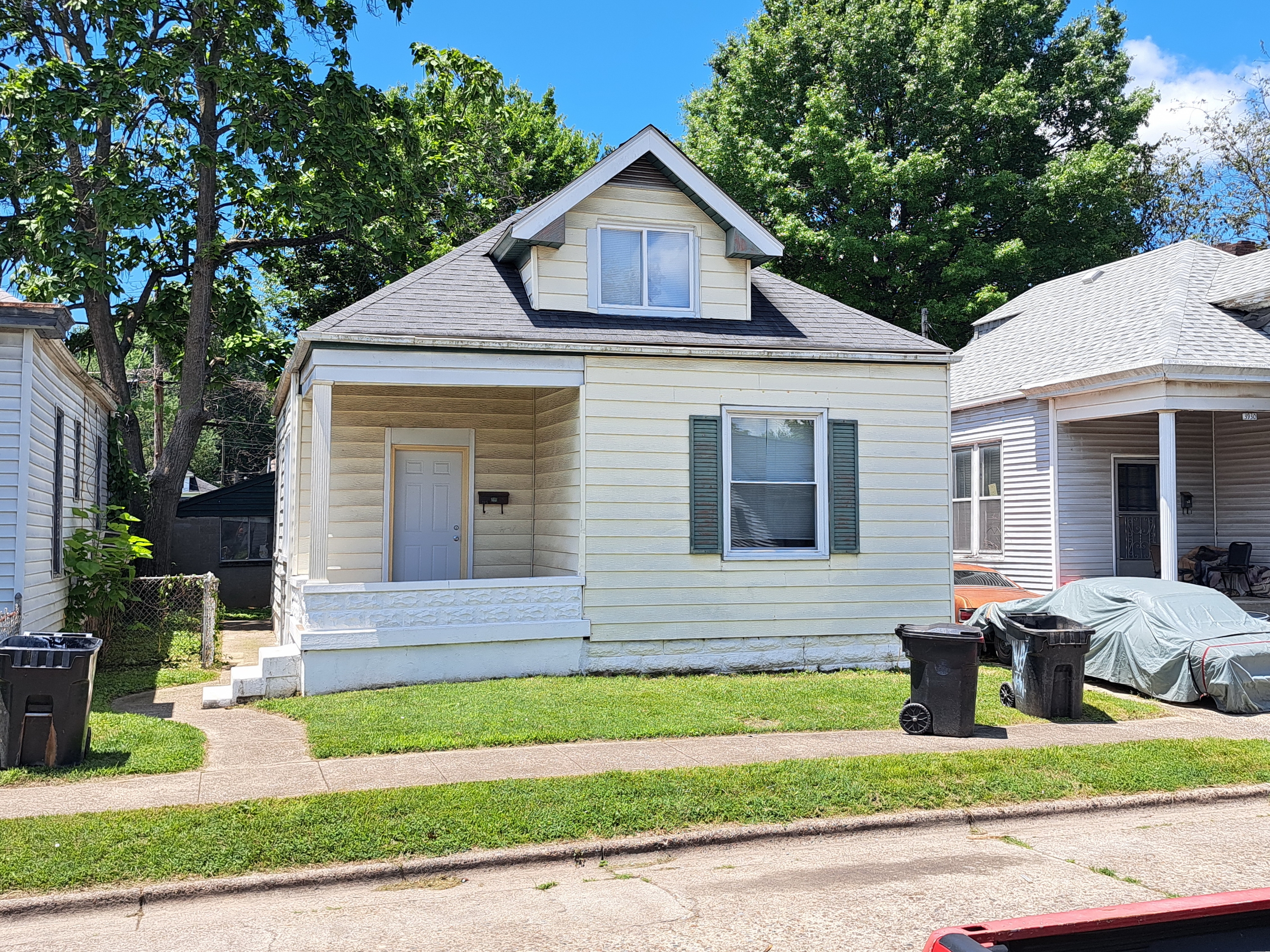 Property main image