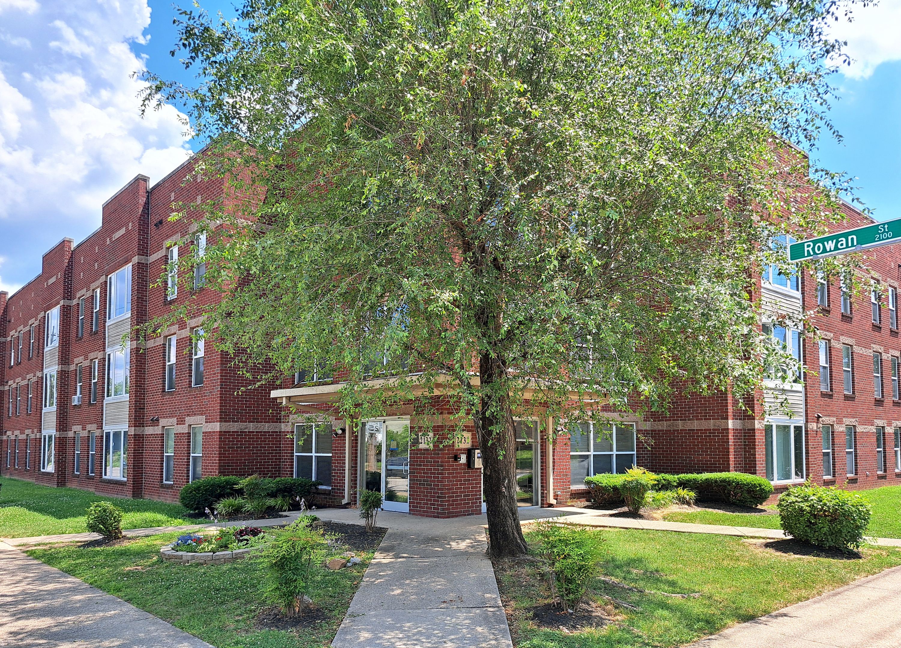 2132 Rowan Street - 215