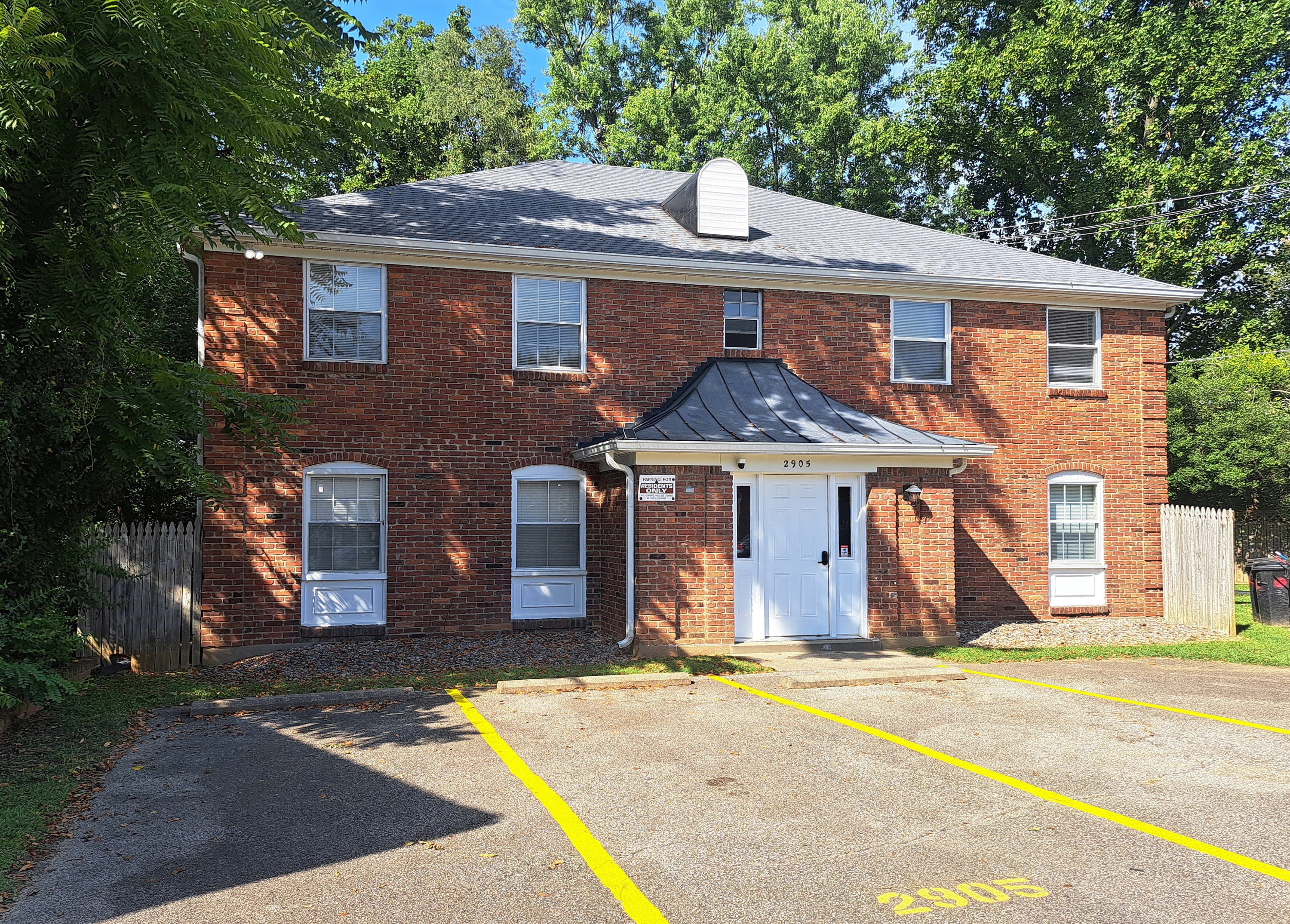 2905 Noe Court - 1