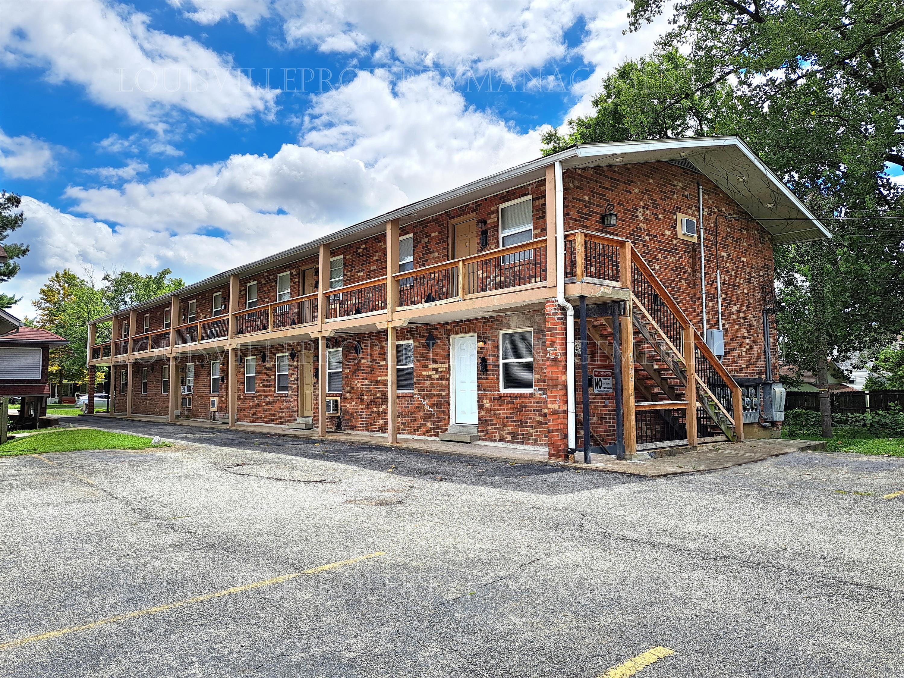 4704 Southern Parkway - B10