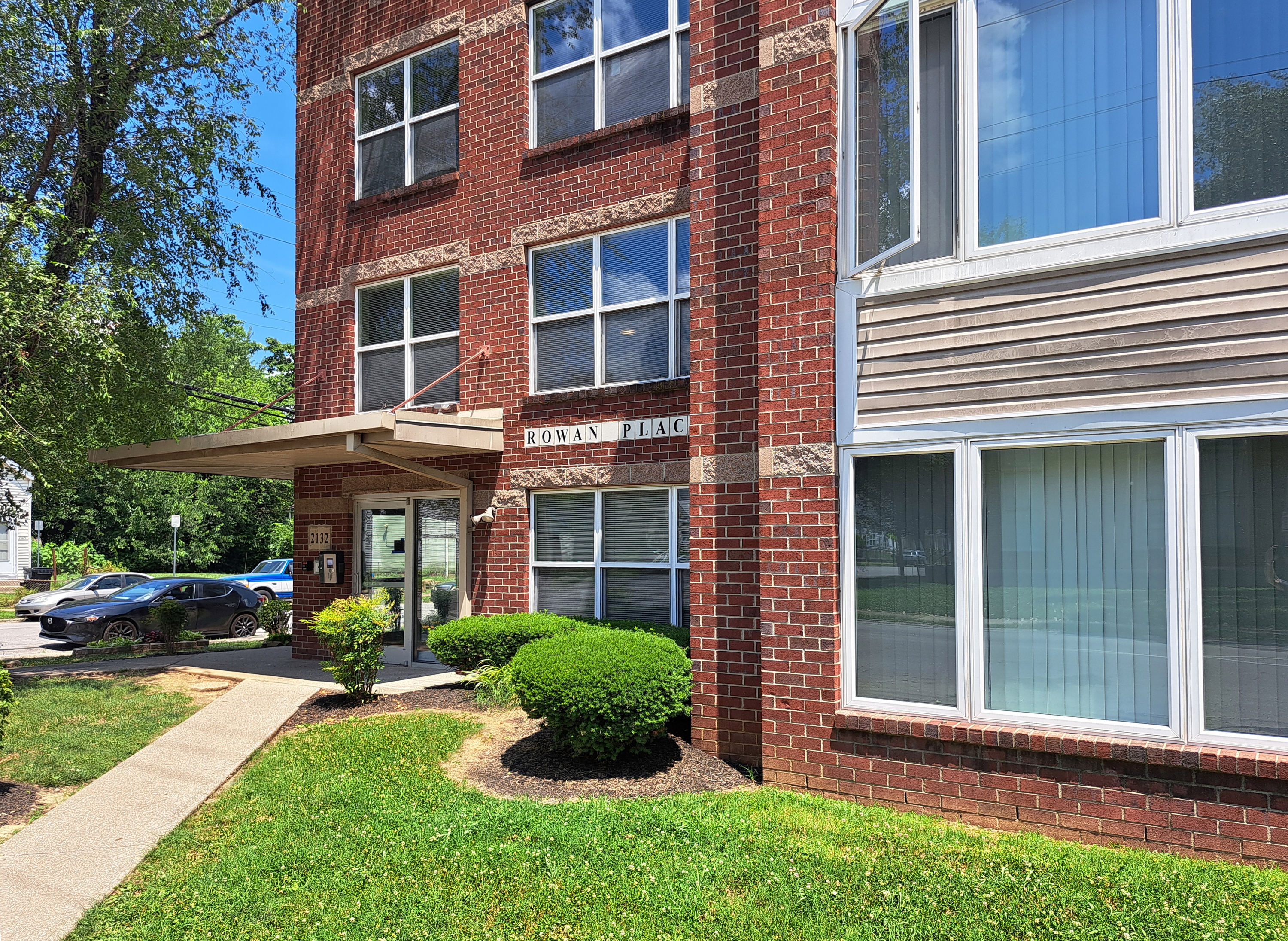 2132 Rowan Street - 208